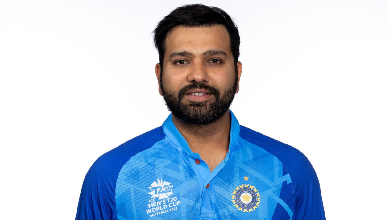 ಇದಕ್ಕೂ ಮುನ್ನ ಈ ದಾಖಲೆ ರೋಹಿತ್ ಶರ್ಮಾ ಹೆಸರಿನಲ್ಲಿತ್ತು. ಟೀಮ್ ಇಂಡಿಯಾ ಪರ 159 ಪಂದ್ಯಗಳನ್ನಾಡಿರುವ ಹಿಟ್​ಮ್ಯಾನ್ 4231 ರನ್ ಕಲೆಹಾಕಿದ್ದಾರೆ. ಈ ಮೂಲಕ ಭಾರತದ ಪರ ಟಿ20 ಅಂತಾರಾಷ್ಟ್ರೀಯ ಕ್ರಿಕೆಟ್​ನಲ್ಲಿ ಅತೀ ಹೆಚ್ಚು ರನ್​ಗಳಿಸಿದ ಬ್ಯಾಟರ್ ಎನಿಸಿಕೊಂಡಿದ್ದರು.