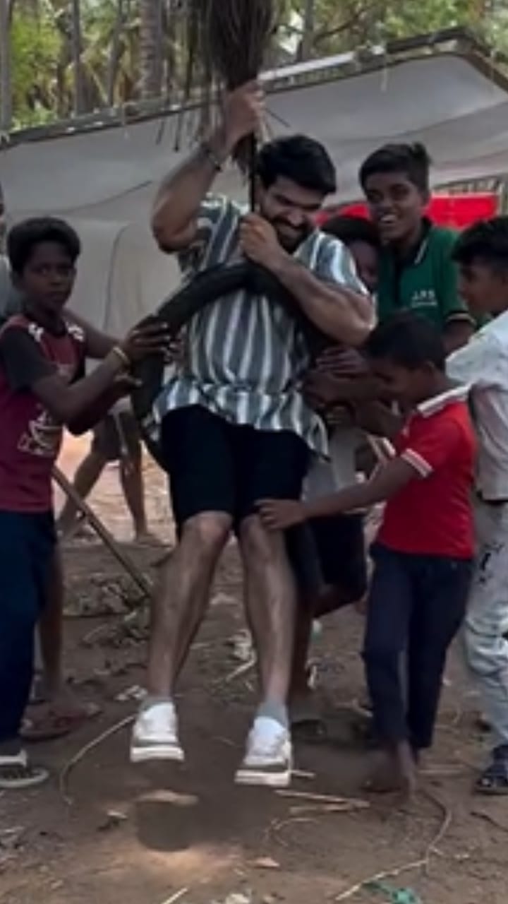 ಮಕ್ಕಳೊಟ್ಟಿಗೆ ಮಗುವಾದ ರೂಪೇಶ್ ಶೆಟ್ಟಿ: ವಿಡಿಯೋ ನೋಡಿ