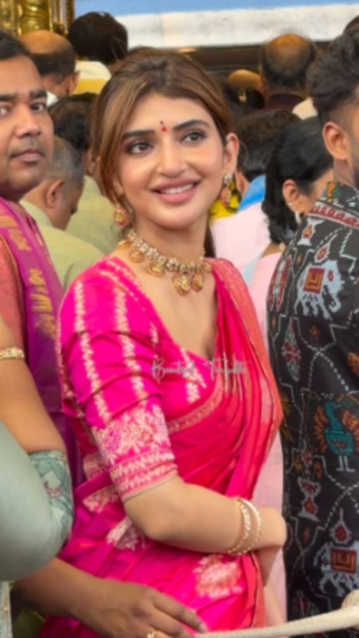 ಎಷ್ಟು ಚಂದ ನೋಡಿ ನಮ್ಮ ನಟಿ ಶ್ರೀಲೀಲಾ