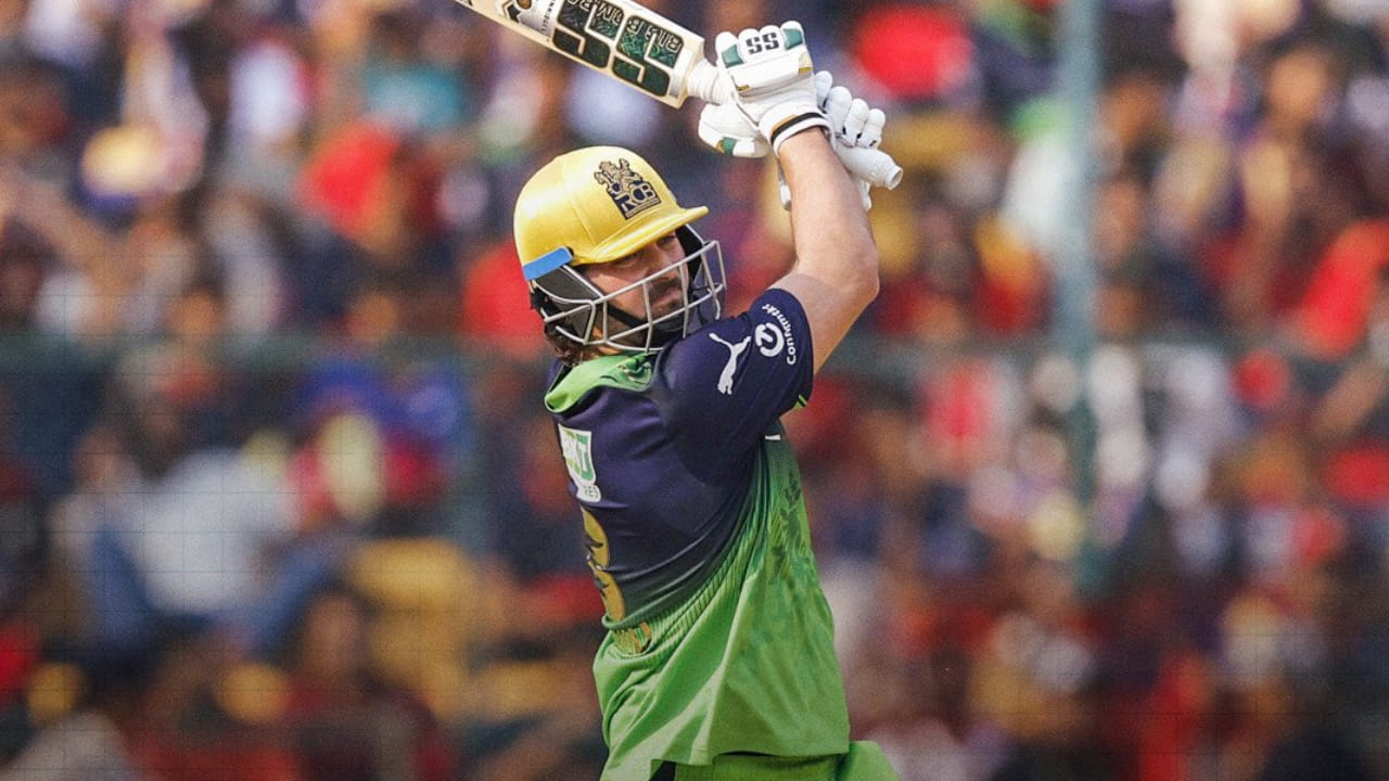 ಐಪಿಎಲ್ 2026 ರ 26 ನೇ ಪಂದ್ಯ ಆರ್​ಸಿಬಿ ಹಾಗೂ ಡೆಲ್ಲಿ ಕ್ಯಾಪಿಟಲ್ಸ್ ನಡುವೆ ನಡೆಯಿತು. ಈ ಪಂದ್ಯದಲ್ಲಿ 26 ರನ್​ಗಳ ಇನ್ನಿಂಗ್ಸ್ ಆಡಿದ ಡೇವಿಡ್ ತಮ್ಮ ಐಪಿಎಲ್ ವೃತ್ತಿಜೀವನದಲ್ಲಿ 1,000 ರನ್‌ಗಳನ್ನು ಪೂರೈಸಿದರು. ಈ ಮೂಲಕ ಅತಿ ವೇಗವಾಗಿ 1000 ರನ್​ಗಳನ್ನು ಪೂರೈಸಿದ ಎರಡನೇ ಬ್ಯಾಟ್ಸ್‌ಮನ್ ಎಂಬ ಹೆಗ್ಗಳಿಕೆಗೆ ಪಾತ್ರರಾಗಿದ್ದಾರೆ