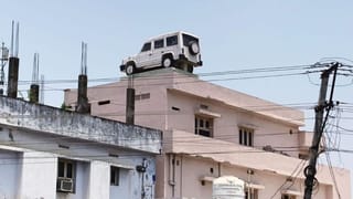 ನಾರಿ ಶಕ್ತಿ ಕಾರ್ಯಕ್ರಮದಲ್ಲೇ ವಿದ್ಯಾರ್ಥಿನಿಗೆ ಅಪಮಾನ, ತೋಳಿಲ್ಲದ ಉಡುಪು ಧರಸಿದ್ದಕ್ಕೆ ಸಚಿವರಿದ್ದ ವೇದಿಕೆಗೆ ಬರದಂತೆ ತಡೆದ ಅಧಿಕಾರಿಗಳು