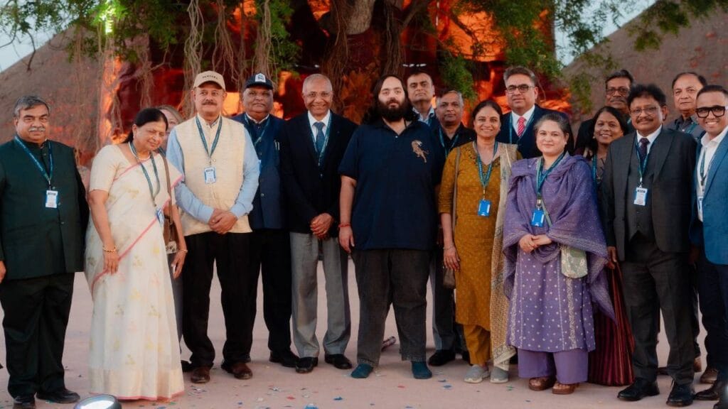 ವಂತಾರಾ ವನ್ಯಜೀವಿ ಮತ್ತು ಪಶುವೈದ್ಯಕೀಯ ವಿಜ್ಞಾನಕ್ಕಾಗಿ ವಿಶ್ವದ ಮೊದಲ ಜಾಗತಿಕ ವಿಶ್ವವಿದ್ಯಾನಿಲಯವನ್ನು ಪ್ರಾರಂಭಿಸಿದೆ