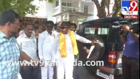 ವಾಟಾಳ್ ನಾಗರಾಜ್ ಅರೆಸ್ಟ್, ಆಟೋದಲ್ಲಿ ಕೋರ್ಟ್​​ಗೆ ಕರೆದೊಯ್ದ ಪೊಲೀಸ್ರು