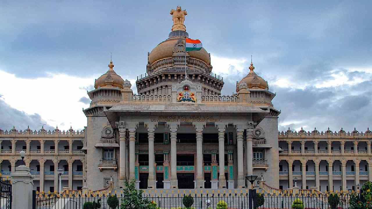 ಕಾರವಾರದಲ್ಲಿ ಸೂಪರ್ ಸ್ಪೆಷಾಲಿಟಿ ಆಸ್ಪತ್ರೆ, ಹಿಂದುಳಿದ ವರ್ಗಗಳ ವಿದ್ಯಾರ್ಥಿಗಳಿಗೆ ಬಂಪರ್ ಕೊಡುಗೆ: ಸಚಿವ ಸಂಪುಟದ ತೀರ್ಮಾನಗಳು