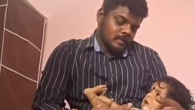 ಅಪ್ಪನಿಗೆ ಮೆಲ್ಲನೆ ಅಮ್ಮ ಹೊಡೆಯುತ್ತಿದ್ದಂತೆ ಬೈಯಲು ಶುರುವಿಟ್ಟ ಪುಟಾಣಿ