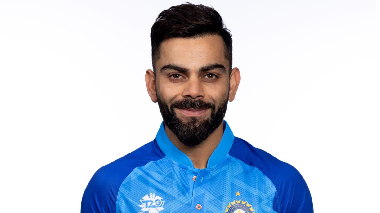 ಮತ್ತೊಂದೆಡೆ ಟೀಮ್ ಇಂಡಿಯಾ ಪರ 125 ಟಿ20 ಪಂದ್ಯಗಳನ್ಣಾಡಿರುವ ವಿರಾಟ್ ಕೊಹ್ಲಿ 4188 ರನ್ ಕಲೆಹಾಕುವ ಮೂಲಕ ಈ ಪಟ್ಟಿಯಲ್ಲಿ ದ್ವಿತೀಯ ಸ್ಥಾನ ಅಲಂಕರಿಸಿದ್ದರು. ಇದೀಗ ರೋಹಿತ್ ಶರ್ಮಾ ಹಾಗೂ ವಿರಾಟ್ ಕೊಹ್ಲಿಯನ್ನು ಹಿಂದಿಕ್ಕಿ ಸ್ಮೃತಿ ಮಂಧಾನ ಅಗ್ರಸ್ಥಾನಕ್ಕೇರಿದ್ದಾರೆ.