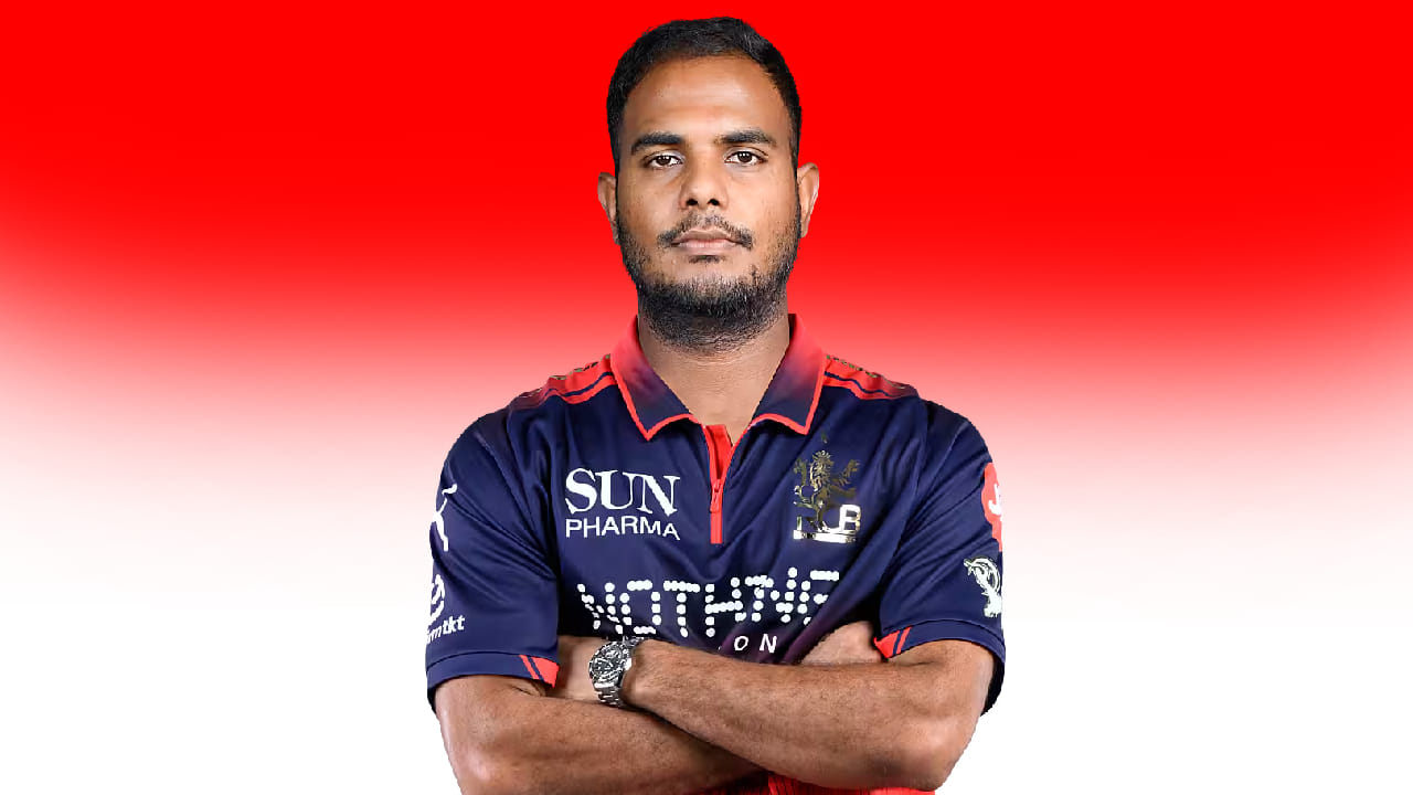 ಯಶ್ ದಯಾಳ್: ವೈಯಕ್ತಿಕ ಕಾರಣಗಳಿಂದಾಗಿ ಈ ಬಾರಿಯ ಐಪಿಎಲ್ ಆವೃತ್ತಿಯಿಂದ ಸಂಪೂರ್ಣವಾಗಿ ಹೊರಗುಳಿದಿದ್ದಾರೆ. ಹೀಗಾಗಿ ಡೆಲ್ಲಿ ಕ್ಯಾಪಿಟಲ್ಸ್​ ವಿರುದ್ಧ ಯಶ್ ದಯಾಳ್ ಕಾಣಿಸಿಕೊಳ್ಳುವುದಿಲ್ಲ.