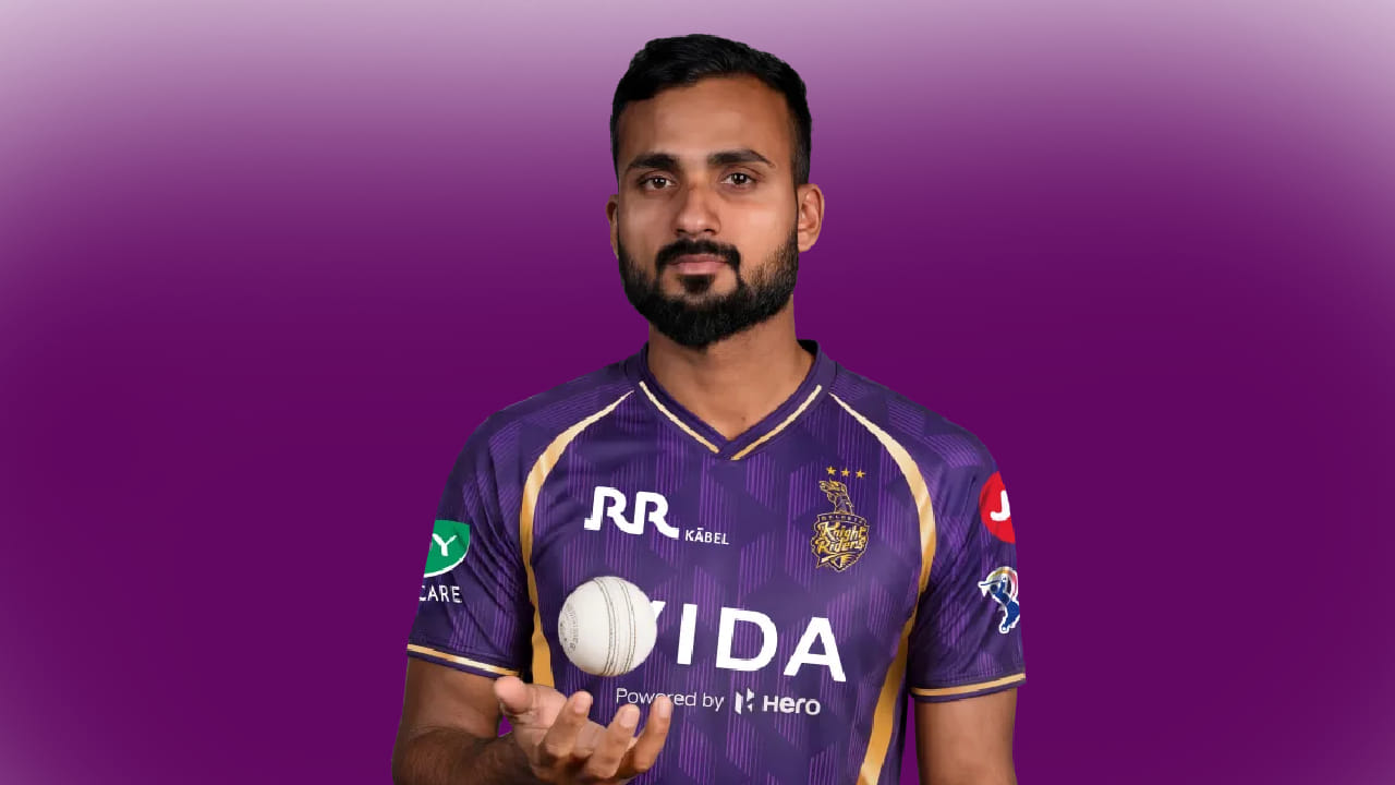 ಆಕಾಶ್ ದೀಪ್: ಬೆನ್ನು ನೋವಿನ ಕಾರಣ ವೇಗದ ಬೌಲರ್ ಆಕಾಶ್ ದೀಪ್ ಕೂಡ ಐಪಿಎಲ್​ನಿಂದ ಹೊರಗುಳಿದಿದ್ದಾರೆ. ಇವರ ಬದಲಿಗೆ ಸೌರಭ್ ದುಬೆ ಅವರನ್ನು ಆಯ್ಕೆ ಮಾಡಲಾಗಿದೆ. ಹೀಗಾಗಿ ಆರ್​ಸಿಬಿ ವಿರುದ್ಧದ ಮ್ಯಾಚ್​ನಲ್ಲಿ ಆಕಾಶ್ ದೀಪ್ ಕಣಕ್ಕಿಳಿಯುವುದಿಲ್ಲ. (PC: IPL)