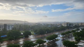 Karnataka Weather Update: ರಾಜ್ಯದ ಹಲವೆಡೆ ವರುಣಾರ್ಭಟ! ಬೆಂಗಳೂರಲ್ಲಿ ಮರ ಬಿದ್ದು ವಾಹನಗಳು ಚೂರು, ಕೋಲಾರದಲ್ಲಿ 90 ಲಕ್ಷದ ಬೆಳೆ ನಾಶ
