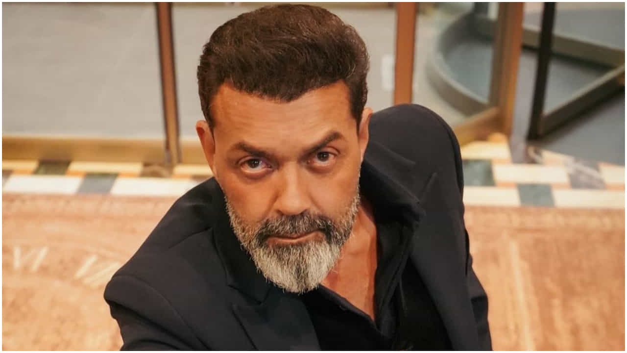 ‘ಹಸಿಬಿಸಿ ಸೀನ್ ಬಗ್ಗೆ ಪತ್ನಿಗೆ ಆಮೇಲೆ ಗೊತ್ತಾಗಿದ್ದರೆ ಸಂಕಷ್ಟಕ್ಕೆ ಸಿಲುಕುತ್ತಿದ್ದೆ’: ಬಾಬಿ ಡಿಯೋಲ್