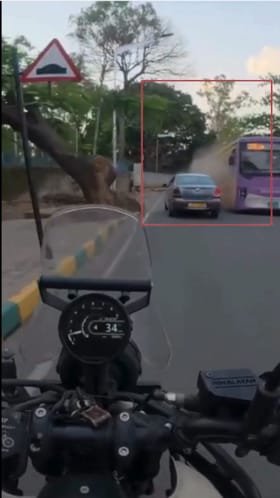 ಚಲಿಸುತ್ತಿರುವಾಗಲೇ BMTC ಬಸ್​​ ಟೈರ್​​ ಬ್ಲಾಸ್ಟ್​​!