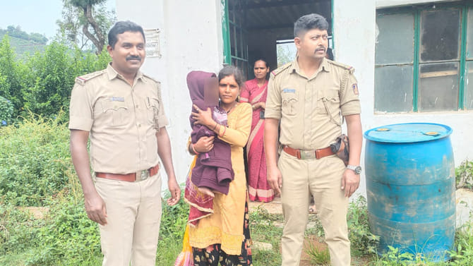 ಕಾಫಿತೋಟದಲ್ಲಿ ನಾಪತ್ತೆಯಾಗಿದ್ದ 1.5 ವರ್ಷದ ಮಗು 12 ಗಂಟೆ ಬಳಿಕ ಪತ್ತೆ!
