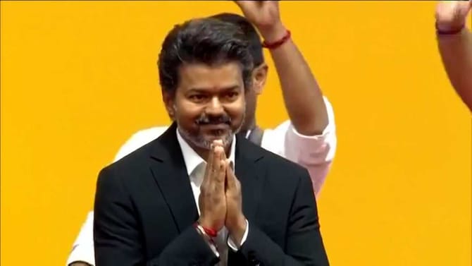 ವಿಜಯ್ ದೇಶದ ಎರಡನೇ ಶ್ರೀಮಂತ ಮುಖ್ಯಮಂತ್ರಿ; ಮೊದಲ ರಿಚ್ ಸಿಎಂ ಯಾರು?