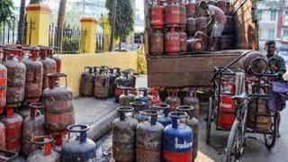 Commercial LPG Cylinder Price: ವಾಣಿಜ್ಯ ಬಳಕೆಯ ಎಲ್​ಪಿಜಿ ಸಿಲಿಂಡರ್ ಬೆಲೆ ಬರೋಬ್ಬರಿ 993 ರೂ. ಏರಿಕೆ