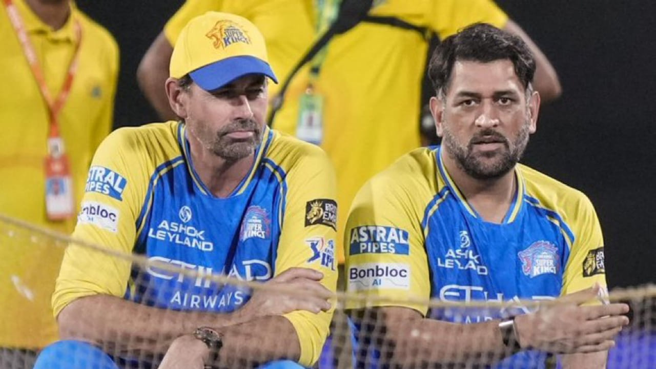 Dhoni (1)