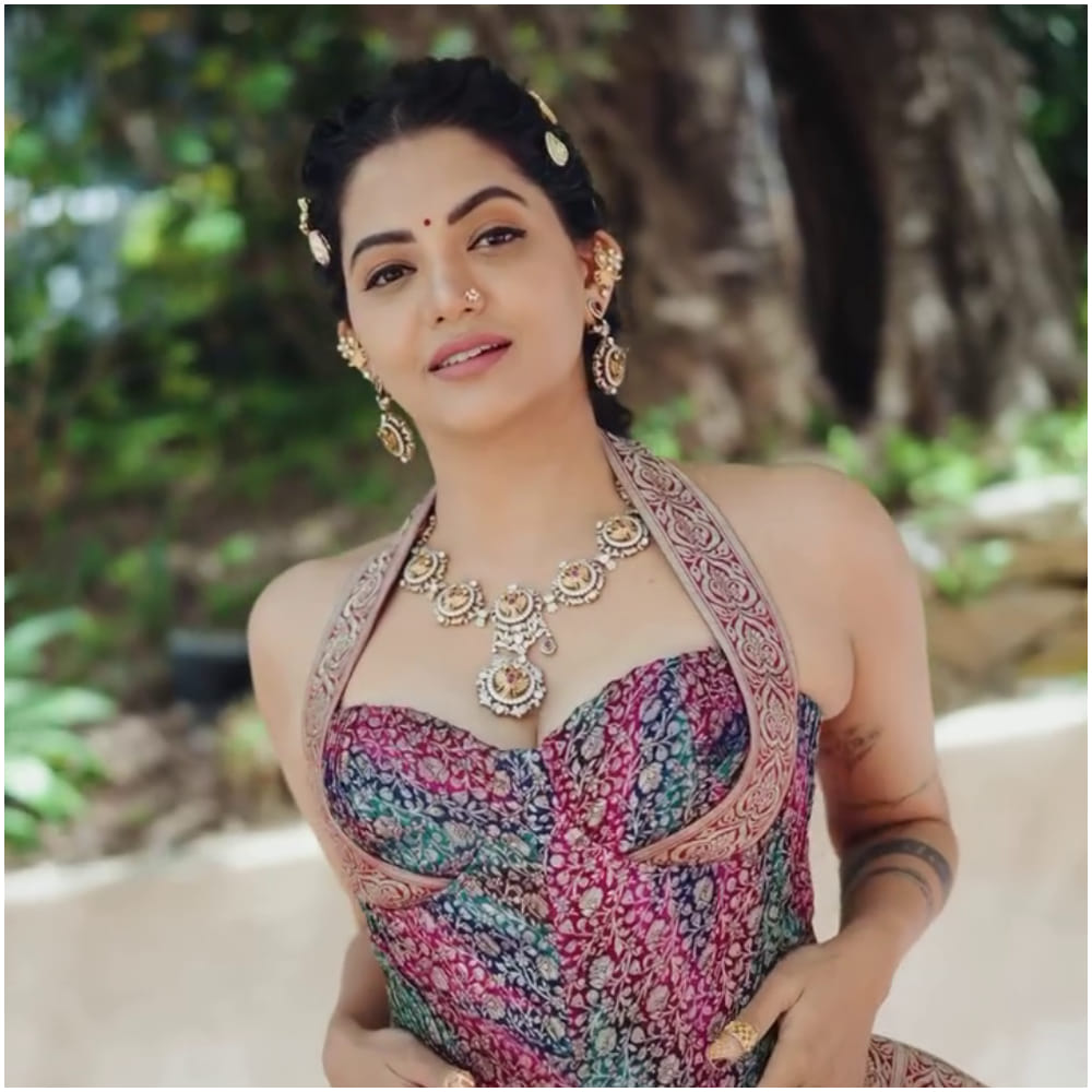 ಕನ್ನಡದ ಕಿರುತೆರೆಯಲ್ಲಿ ಮನೆಮಾತಾಗಿದ್ದ ದಿಶಾ, ಡ್ಯಾನ್ಸ್ ರಿಯಾಲಿಟಿ ಶೋಗಳಲ್ಲೂ ಸೈ ಎನಿಸಿಕೊಂಡವರು. ಈಗ ಅವರು ‘ಲಕ್ಷ್ಮೀ ನಿವಾಸ’ ಹೆಸರಿನ ಧಾರಾವಾಹಿಯಲ್ಲಿ ನಟಿಸುತ್ತಾ ಇದ್ದಾರೆ.