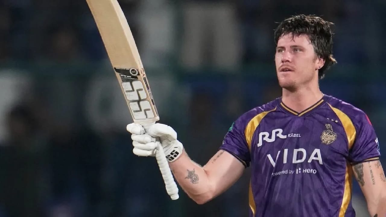 IPL 2026: ಇಂಡಿಯನ್ ಪ್ರೀಮಿಯರ್ ಲೀಗ್​ನಲ್ಲಿ ಹಲವು ಆಟಗಾರರು ಒಂದೇ ಇನಿಂಗ್ಸ್​ಗಳಲ್ಲಿ 10 ಅಥವಾ ಅದಕ್ಕಿಂತ ಹೆಚ್ಚು ಸಿಕ್ಸ್ ಸಿಡಿಸಿದ್ದಾರೆ. ಆದರೆ ಕಳೆದ 18 ಸೀಸನ್​ಗಳಲ್ಲಿ ಯಾವುದೇ ಬ್ಯಾಟರ್​ಗೂ ಒಂದೇ ಸೀಸನ್​ನಲ್ಲಿ ಈ ಬಾರಿ ಈ ಸಾಧನೆ ಮಾಡಲು ಸಾಧ್ಯವಾಗಿರಲಿಲ್ಲ.  ಇದೀಗ ಅಂತಹದೊಂದು ದಾಖಲೆ ಬರೆದು ಫಿನ್ ಅಲೆನ್ (Finn Allen) ಹೊಸ ಇತಿಹಾಸ ನಿರ್ಮಿಸಿದ್ದಾರೆ. (PC: IPL)