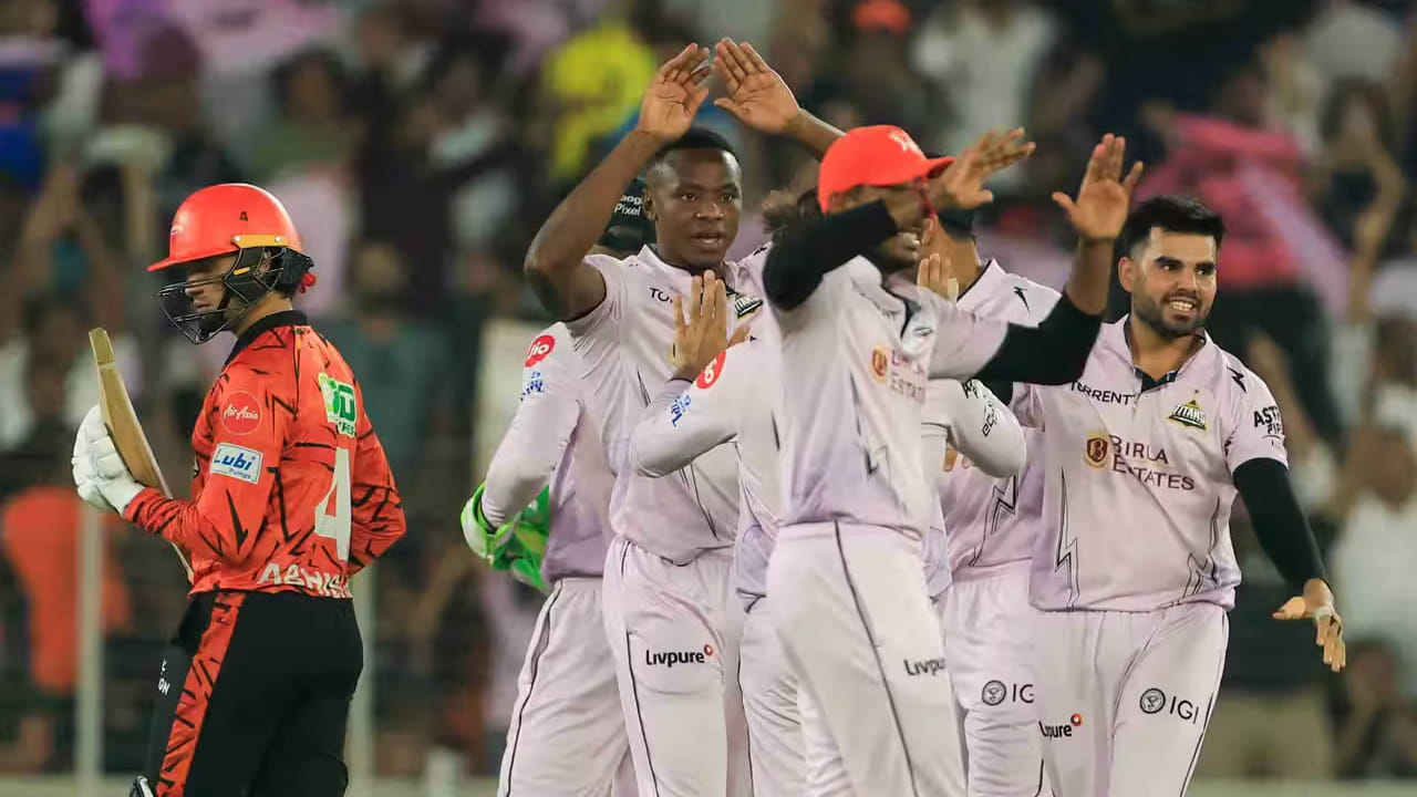 IPL 2026: ಟೈಟಾನ್ಸ್ ಮುಂದೆ ಮಕಾಡೆ ಮಲಗಿದ ಸನ್ರೈಸರ್ಸ್ IPL 2026: ಟೈಟಾನ್ಸ್ ಮುಂದೆ ಮಕಾಡೆ ಮಲಗಿದ ಸನ್ರೈಸರ್ಸ್