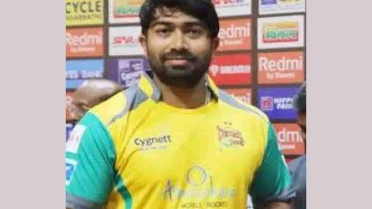 ಇದೆಂಥಾ ದುರ್ದೈವ! ಕ್ರಿಕೆಟ್ ಆಡುತ್ತಿರುವಾಗಲೇ ಕುಸಿದು ಬಿದ್ದು ಆಟಗಾರ ಸಾವು