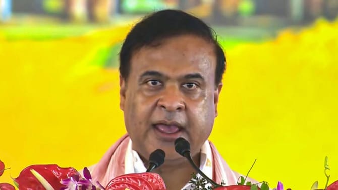 ಅಸ್ಸಾಂ ಮುಖ್ಯಮಂತ್ರಿಯಾಗಿ ಹಿಮಂತ್​​ ಪ್ರಮಾಣ