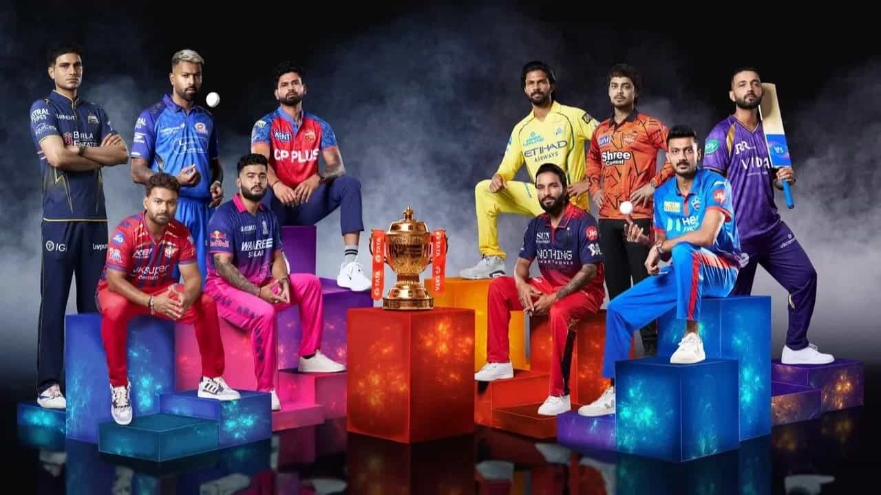 IPL 2026: ಇಂಡಿಯನ್ ಪ್ರೀಮಿಯರ್ ಲೀಗ್ನ ಮೊದಲ ಸುತ್ತಿನ ಪಂದ್ಯಗಳು ಪೂರ್ಣಗೊಂಡಿವೆ. 10 ತಂಡಗಳ ನಡುವಣ ಕದನದಲ್ಲಿ ಅತ್ಯಧಿಕ ಗೆಲುವು ದಾಖಲಿಸಿದ 4 ತಂಡಗಳು ದ್ವಿತೀಯ ಸುತ್ತಿಗೆ ಪ್ರವೇಶಿಸಿದೆ. ದ್ವಿತೀಯ ಸುತ್ತಿನಲ್ಲಿ, ಅಂದರೆ ಪ್ಲೇಆಫ್ ಸುತ್ತಿನಲ್ಲಿ ಒಟ್ಟು ನಾಲ್ಕು ಮ್ಯಾಚ್ಗಳು ನಡೆಯಲಿದೆ. (PC: IPL)