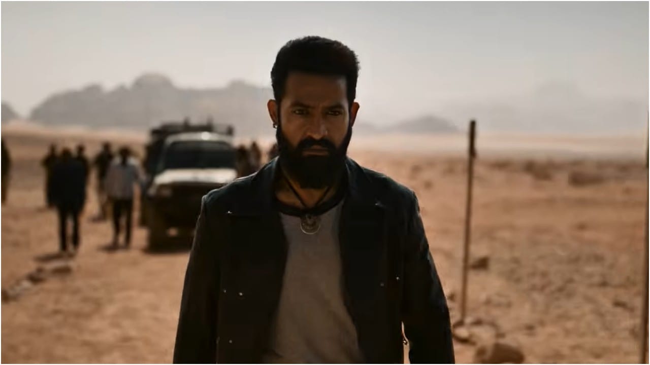 ಸೃಷ್ಟಿಕರ್ತ ಆರು ದಿನಗಳಲ್ಲಿ ಇಡೀ ಪ್ರಪಂಚವನ್ನು ನಿರ್ಮಿಸಿ ಏಳನೇ ದಿನ ವಿಶ್ರಾಂತಿ ಪಡೆದಾಗ ವಿಲನ್ ಜನನವಾಯಿತು ಎಂದು ವಿಡಿಯೋದಲ್ಲಿ ಹೇಳಲಾಗುತ್ತದೆ. ಇಲ್ಲಿ ಜೂನಿಯರ್ ಎನ್​​ಟಿಆರ್ ಅವರನ್ನು ಸಂಪೂರ್ಣವಾಗಿ ವಿಲನ್ ಶೇಡ್ ಹೊಂದಿರುವ ರಗಡ್ ಪಾತ್ರದಲ್ಲಿ ಅತ್ಯಂತ ರಾ ಆಗಿ ತೋರಿಸಲಾಗಿದೆ. 