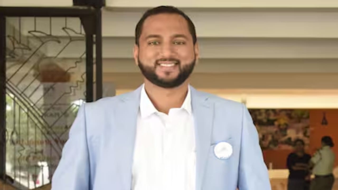 Goa Congress leader Ketan Bhatikar's photo, who died from a snakebite.