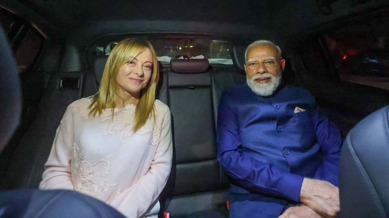 ತಮ್ಮ ಪೋಸ್ಟ್ನಲ್ಲಿ, ಪ್ರಧಾನಿ ಮೋದಿ ಅವರು ಎರಡು ರಾಷ್ಟ್ರಗಳ ನಡುವಿನ ಬಲವಾದ ಸಂಬಂಧಗಳನ್ನು ಎತ್ತಿ ತೋರಿಸಿದರು ಮತ್ತು ನವದೆಹಲಿ ಮತ್ತು ರೋಮ್ ನಡುವಿನ ಭವಿಷ್ಯದ ಸಹಕಾರದ ಬಗ್ಗೆ ಆಶಾವಾದವನ್ನು ವ್ಯಕ್ತಪಡಿಸಿದರು. ರೋಮ್ಗೆ ಬಂದ ಸ್ವಲ್ಪ ಸಮಯದ ನಂತರ, ಇಬ್ಬರು ನಾಯಕರು ಐಕಾನಿಕ್ ಕೊಲೋಸಿಯಂಗೆ ಭೇಟಿ ನೀಡುವ ಮೊದಲು ಮೆಲೋನಿ ಅವರನ್ನು ಭೋಜನಕೂಟದಲ್ಲಿ ಭೇಟಿಯಾದರು ಎಂದು ಹೇಳಿಕೊಂಡಿದ್ದಾರೆ.
