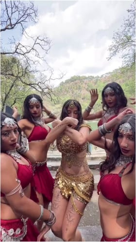 ಕಾಡಲ್ಲಿ ಭರ್ಜರಿ ಡ್ಯಾನ್ಸ್ ಮಾಡಿದ ನೋರಾ ಫತೇಹಿ