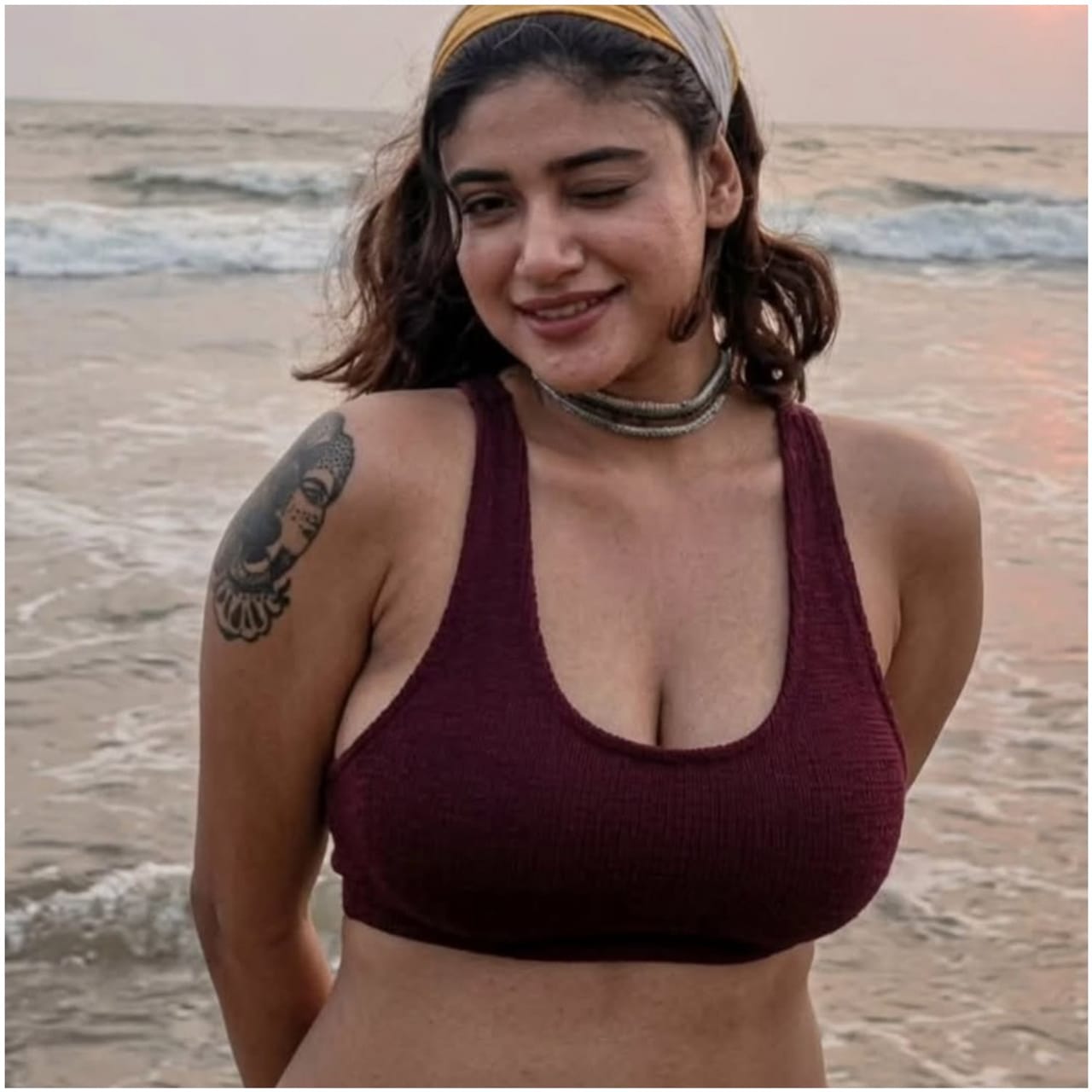 ಕನ್ನಡ ಚಿತ್ರರಂಗದಲ್ಲಿ ರಾಕಿಂಗ್ ಸ್ಟಾರ್ ಯಶ್ ಜೋಡಿಯಾಗಿ 'ಕಿರಾತಕ' ಸಿನಿಮಾದಲ್ಲಿ ನಟಿಸಿದ್ದ ನಟಿ ಓವಿಯಾ ಅವರು ತಮ್ಮ ನಟನೆಯ ಮೂಲಕ ಕನ್ನಡಿಗರ ಮನ ಗೆದ್ದಿದ್ದರು. ಆ ಹಳ್ಳಿ ಹುಡುಗಿಯ ಪಾತ್ರ ಇಂದಿಗೂ ಪ್ರೇಕ್ಷಕರ ನೆನಪಿನಲ್ಲಿ ಹಸಿರಾಗಿದೆ.