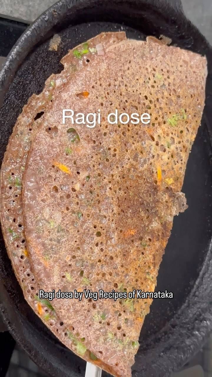 ಬೆಳಗಿನ ತಿಂಡಿಗೆ ಮಾಡಿ ಕ್ರಿಸ್ಪಿ ರಾಗಿ ದೋಸೆ