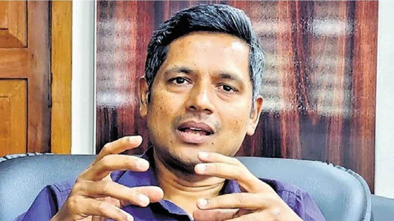 ಕೇರಳ ಸಿಎಂ ಪ್ರಧಾನ ಕಾರ್ಯದರ್ಶಿಯಾಗಿ ರತನ್ ಕೇಳ್ಕರ್ ನೇಮಕ: ಕಾಂಗ್ರೆಸ್​​ ವಿರುದ್ಧ ಬಿಜೆಪಿ ಕಿಡಿ
