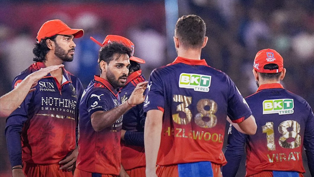 ರಾಯಲ್ ಚಾಲೆಂಜರ್ಸ್ ಬೆಂಗಳೂರು ತಂಡವು ಪ್ರಸ್ತುತ 13 ಪಂದ್ಯಗಳಿಂದ ಒಂಬತ್ತು ಗೆಲುವುಗಳನ್ನು ಹೊಂದಿದ್ದು, 18 ಅಂಕಗಳೊಂದಿಗೆ ಮೊದಲ ಸ್ಥಾನದಲ್ಲಿದೆ. ಇದೀಗ ಲೀಗ್ ಹಂತವನ್ನು ಅಗ್ರ ಎರಡು ಸ್ಥಾನಗಳಲ್ಲಿ ಮುಗಿಸುವ ಗುರಿಯನ್ನು ಹೊಂದಿದೆ (PC- RCB X). 