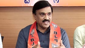 ಜನಾರ್ದನ ರೆಡ್ಡಿಗೆ ರಿಲೀಫ್: ಅಕ್ರಮ ಅದಿರು ಸಾಗಾಟದ ಕೇಸ್​​ ಕೈಬಿಟ್ಟ ಕೋರ್ಟ್