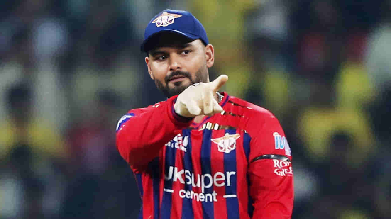 ರಿಷಭ್ ಪಂತ್ಗೆ ಗೇಟ್ ಪಾಸ್? ಟಾಮ್ ಮೂಡಿ ಬಿಚ್ಚಿಟ್ಟ ಸತ್ಯ!