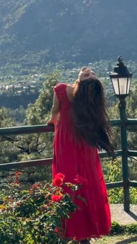 ಪ್ರಕೃತಿ ಸೌಂದರ್ಯದ ನಡುವೆ ಕಳೆದು ಹೋದ ನಟಿ ಶ್ರೀಲೀಲಾ