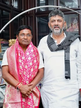 ಡಿಸಿಎಂ ಡಿ.ಕೆ. ಶಿವಕುಮಾರ್ ಭೇಟಿಯಾದ ಶಾಸಕ ಉಮೇಶ್ ಮೇಟಿ