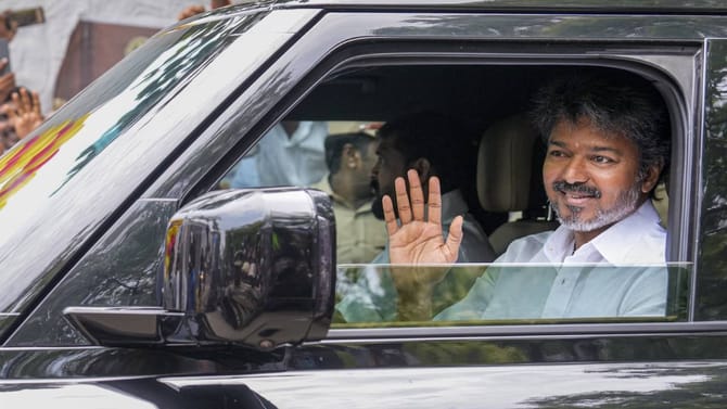 ಕುತೂಹಲವೆನಿಸಿದೆ ವಿಜಯ್ ಅವರ ಆಸ್ತಿಪಾಸ್ತಿ, ಹೂಡಿಕೆ ವಿವರ