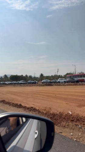ಲಾಂಗ್​​ ವೀಕೆಂಡ್​​ ಎಫೆಕ್ಟ್​​: ಬೆಂಗಳೂರು, ಮಂಗಳೂರು ಹೆದ್ದಾರಿಯಲ್ಲಿ ಟ್ರಾಫಿಕ್​​ ಜಾಮ್​​
