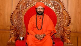 ವಚನಾನಂದ ಶ್ರೀಗಳಿಗೆ ಹೆಚ್ಚಿದ ಬಂಧನದ ಭೀತಿ: ನಿರೀಕ್ಷಣಾ ಜಾಮೀನು ರದ್ದುಗೊಳಿಸುವಂತೆ ಕೋರ್ಟ್‌ಗೆ ಹರಿಹರ ಪೊಲೀಸರ ಅರ್ಜಿ!