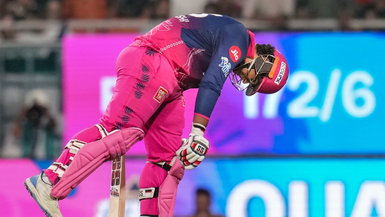 ಆದಾಗ್ಯೂ ವೈಭವ್ ಸೂರ್ಯವಂಶಿ ಈ ಆವೃತ್ತಿಯಲ್ಲಿ ಅಸಾಧಾರಣ ಪ್ರದರ್ಶನ ನೀಡಿದ್ದು, ಮೂರು ಬಾರಿ ಶತಕ ವಂಚಿತರಾಗಿದ್ದಾರೆ. ತಮ್ಮ ಕೊನೆಯ ನಾಲ್ಕು ಇನ್ನಿಂಗ್ಸ್‌ಗಳಲ್ಲಿ ಮೂರು ಬಾರಿ ಶತಕ ವಂಚಿತರಾಗಿರುವುದು ಅವರ ಅಮೋಘ ಪಾರ್ಮ್​ಗೆ ಉದಾಹರಣೆಯಾಗಿದೆ. ವೈಭವ್, ಲಕ್ನೋ ವಿರುದ್ಧ 93, ಹೈದರಾಬಾದ್ ವಿರುದ್ಧ 97 ರನ್ ಈಗ ಗುಜರಾತ್ ವಿರುದ್ಧ 96 ರನ್ ಗಳಿಸಿ ಔಟಾಗಿದ್ದಾರೆ (PC- PTI).