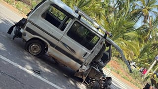 ಕಾರುಗಳ ಮಧ್ಯೆ ಮುಖಾಮುಖಿ ಡಿಕ್ಕಿ: ಒಂದೇ ಕುಟುಂಬದ ಮೂವರು ಸ್ಥಳದಲ್ಲೇ ಸಾವು