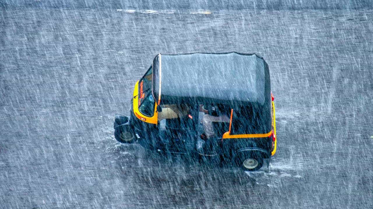 Karnataka Weather Forecast: ನಾಳೆಯಿಂದ ರಾಜ್ಯದಲ್ಲಿ ಮುಂದಿನ ಮೂರು ದಿನ ವರುಣದ್ದೇ ಹಾವಳಿ! Karnataka Weather Forecast: ನಾಳೆಯಿಂದ ರಾಜ್ಯದಲ್ಲಿ ಮುಂದಿನ ಮೂರು ದಿನ ವರುಣದ್ದೇ ಹಾವಳಿ!