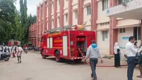 ಆಕ್ಸಿಜನ್ ಸಿಲಿಂಡರ್ ಸ್ಫೋಟ: ದಾವಣಗೆರೆ ಜಿಲ್ಲಾ ಆಸ್ಪತ್ರೆಯಲ್ಲಿ ಭಾರಿ ಅಗ್ನಿ ಅವಘಡ
