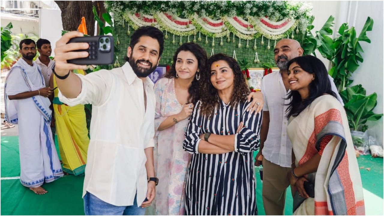 ವಿಕ್ರಮ್ ಕುಮಾರ್ ನಿರ್ದೇಶನದ 'ಧೂತ' ಮೊದಲ ಸೀಸನ್ 2023ರಲ್ಲಿ ಅಮೇಜಾನ್ ಪ್ರೈಮ್ ವಿಡಿಯೋದಲ್ಲಿ ಬಿಡುಗಡೆಯಾಗಿ ಭಾರಿ ಯಶಸ್ಸು ಕಂಡಿತ್ತು. ಪತ್ರಿಕೆಯ ತುಣುಕುಗಳ ಮೂಲಕ ಭವಿಷ್ಯದಲ್ಲಿ ನಡೆಯುವ ನಿಗೂಢ ಘಟನೆಗಳನ್ನು ಮುಂಚಿತವಾಗಿ ತಿಳಿಯುವ ಪತ್ರಕರ್ತ ಸಾಗರ್ ಸುತ್ತ ಕಥೆ ಸಾಗುತ್ತದೆ.