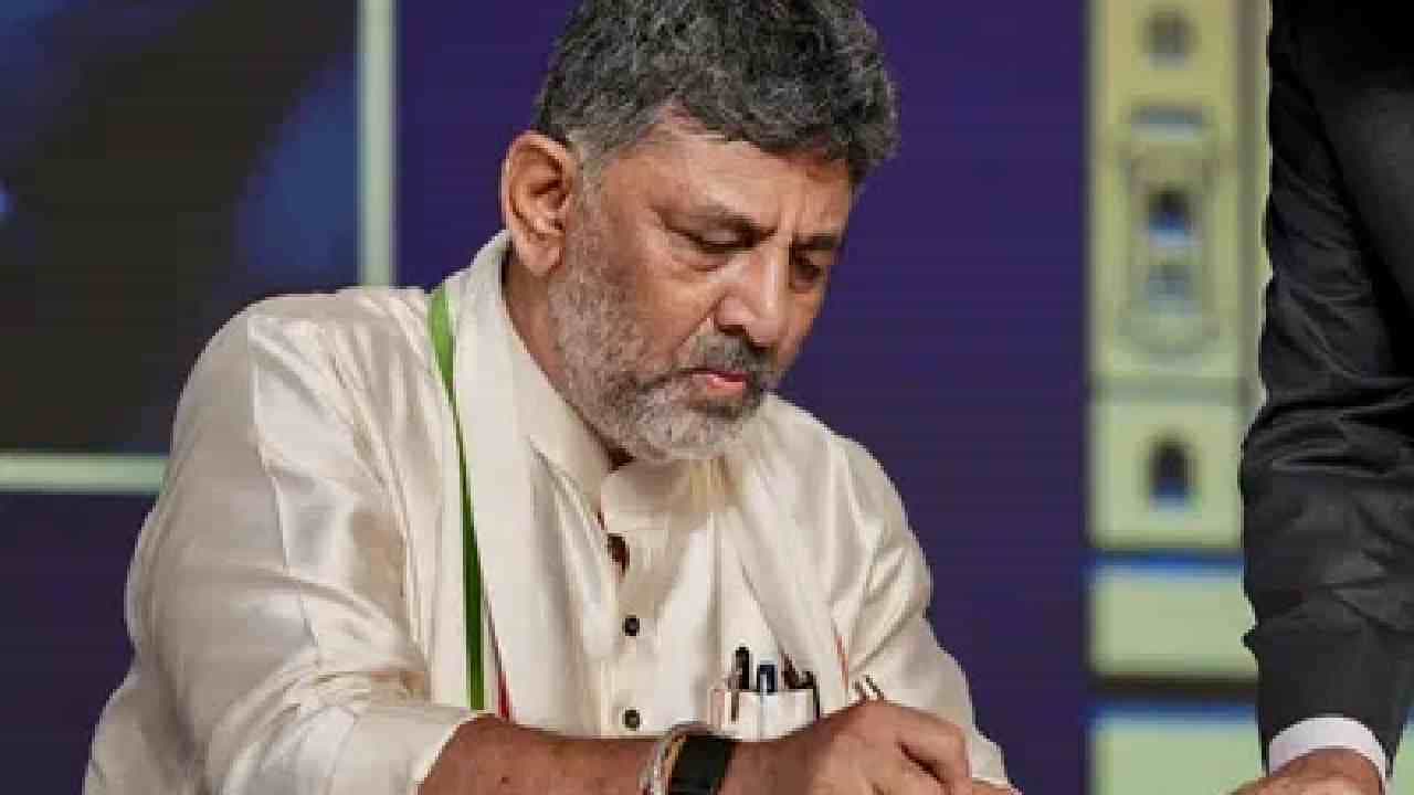 ಸಿಎಂ ಆದ ಬಳಿಕ ಡಿಕೆ ಶಿವಕುಮಾರ್ 6 ಬಂಪರ್ ಘೋಷಣೆ: ವಿದ್ಯಾರ್ಥಿಗಳಿಗೆ ಬಸ್ ಪಾಸ್ ಫ್ರೀ!