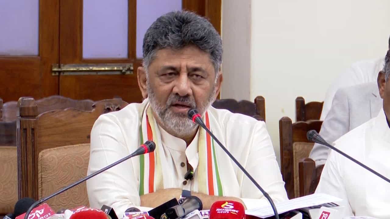 ನೂತನ ಸಿಎಂಗೆ ಆರಂಭದಲ್ಲೇ ಸಾಲು ಸಾಲು ಸವಾಲುಗಳು: ಆಡಳಿತ ಯಂತ್ರಕ್ಕೆ ಚುರುಕು ಮುಟ್ಟಿಸಲು ಡಿಕೆ ಶಿವಕುಮಾರ್ ಮಹತ್ವದ ಸಭೆ