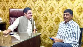 ದಿಢೀರ್​​ ಜಮೀರ್​ ಅಹ್ಮದ್​​ ಭೇಟಿಯಾದ ಡಿ.ಕೆ. ಸುರೇಶ್