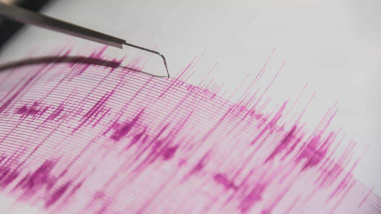 Telangana Earthquake: ತೆಲಂಗಾಣದಲ್ಲಿ 3.8 ತೀವ್ರತೆಯ ಭೂಕಂಪ Telangana Earthquake: ತೆಲಂಗಾಣದಲ್ಲಿ 3.8 ತೀವ್ರತೆಯ ಭೂಕಂಪ