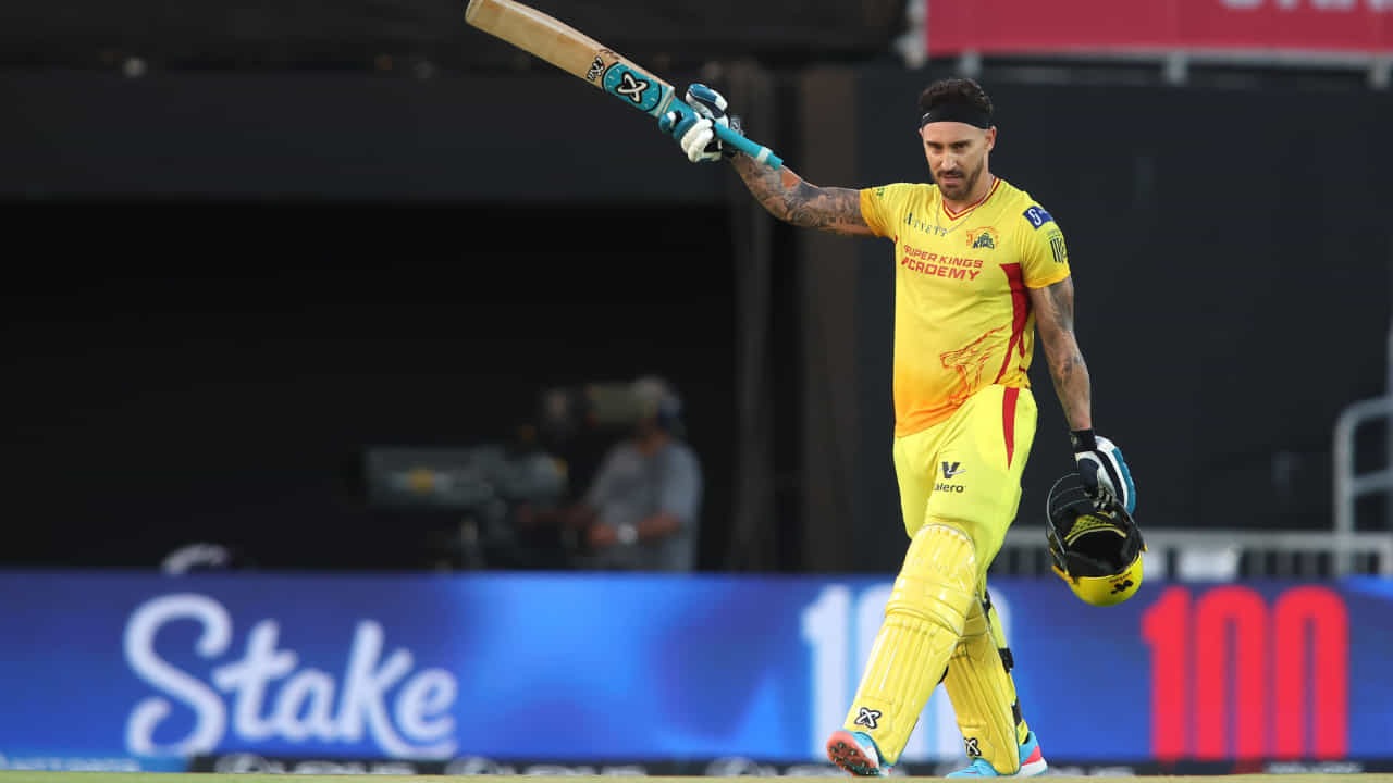 ಸೂಪರ್ ಕಿಂಗ್ಸ್ ಪರ ಐತಿಹಾಸಿಕ ಶತಕ ಸಿಡಿಸಿದ 41 ವರ್ಷದ ಫಾಫ್ ಡು ಪ್ಲೆಸಿಸ್
